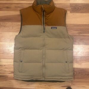 Patagonia Men's Two-Tone Puffer Vest —Small
